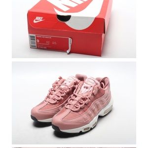 Airmax 95 women’s size 9